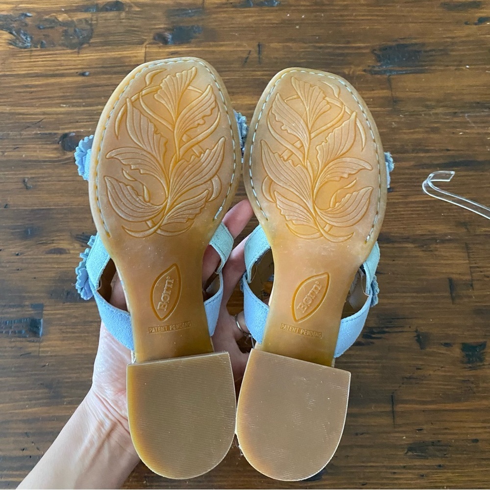 Born Springs Square Toe Sandal Light Blue 3D Floral Leather Block Heel Size 9 - Picture 8 of 11
